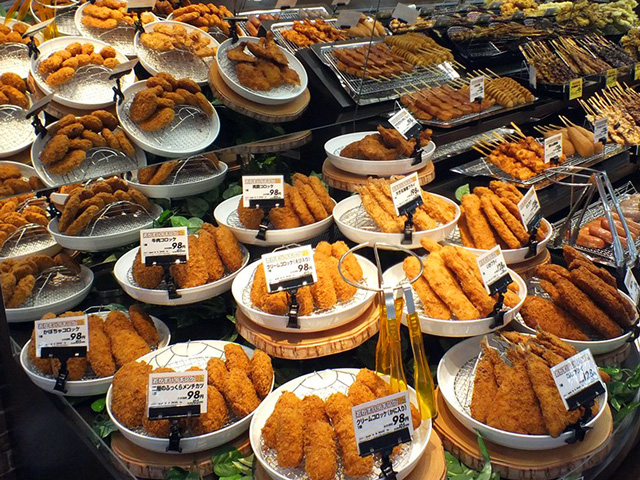 肉類(可樂餅、炸雞塊)